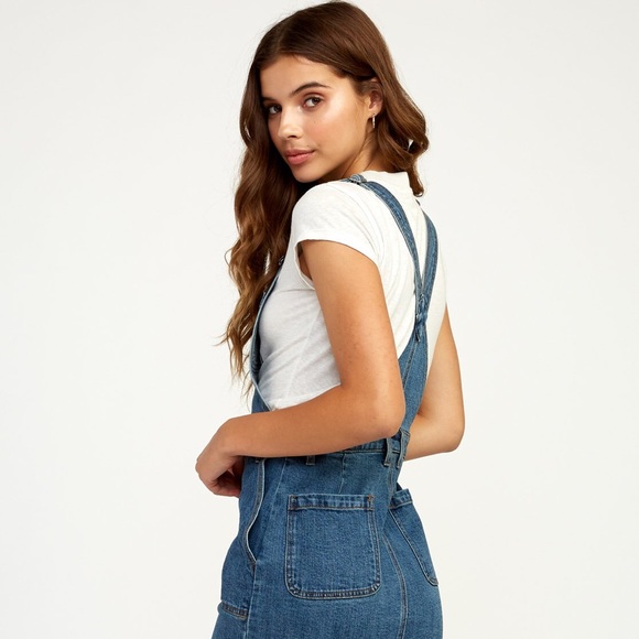 🌴🌼RVCA- CONQUER JEAN OVER ALLS🌼🌴 - Picture 6 of 12
